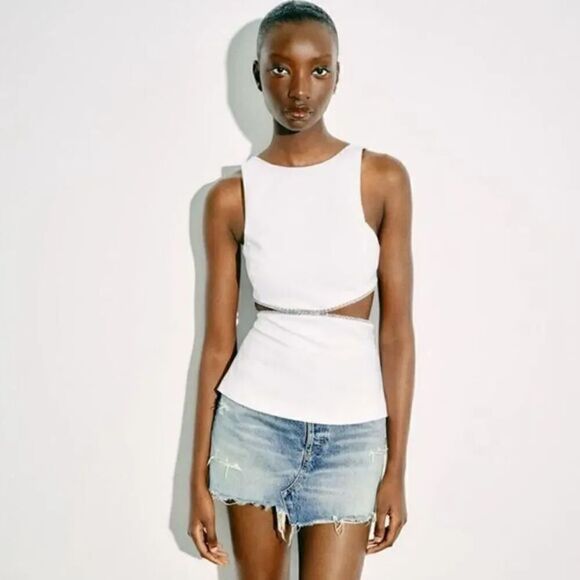 ZARA JEWEL‎ CUT OUT TOP - Picture 2 of 11